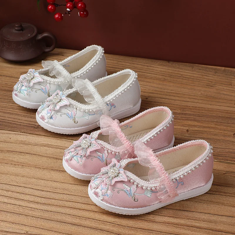 

Elegant Girls Embroidered Shoes Chinese Traditional Children Princess Cloth Shoes Fashion Beading Kids Hanfu Flats Soft Bottom