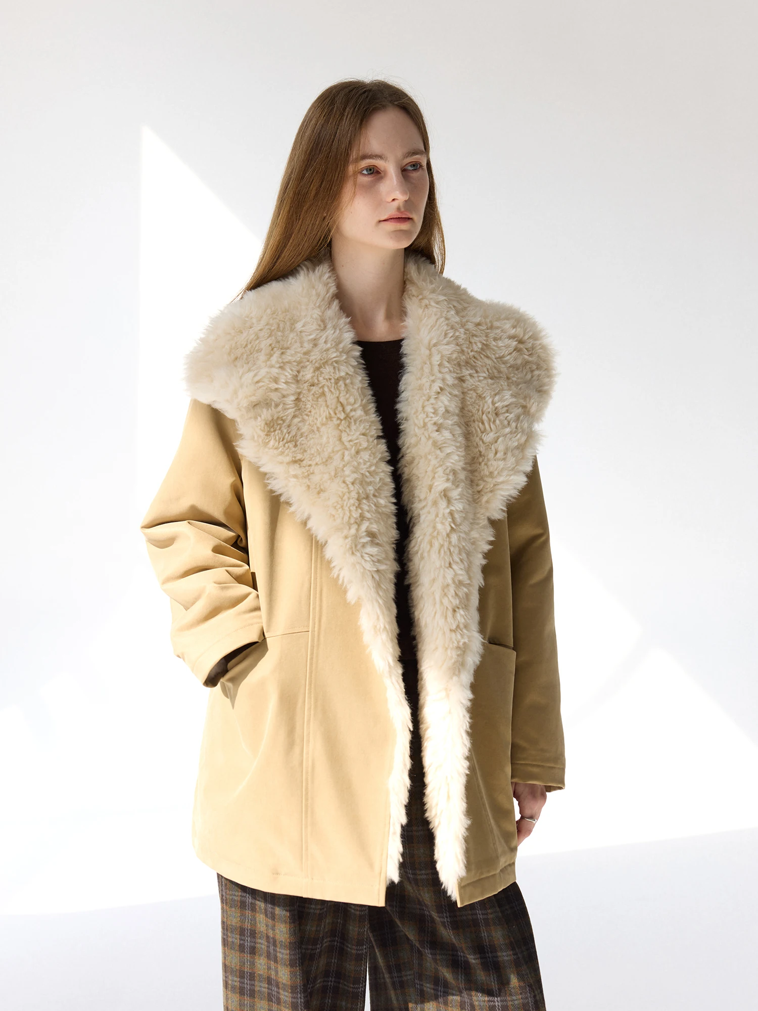 

Camon Lamb Fur Collar Thiened Women's Jaet Winter Coat Eco-friendly Long Sve Vintage Sle Mid-Length Single Button