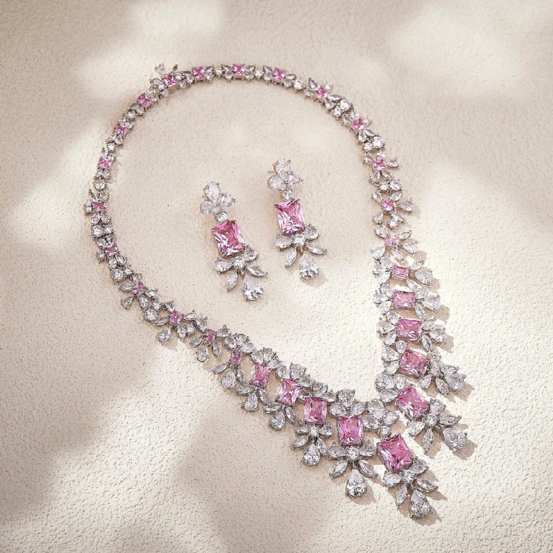 

Europe America Style Stud Earrings Necklace Women Lady Inlay Pink Square Cubic Zircon Tassels Pendant Dinner Party Jewelry Sets