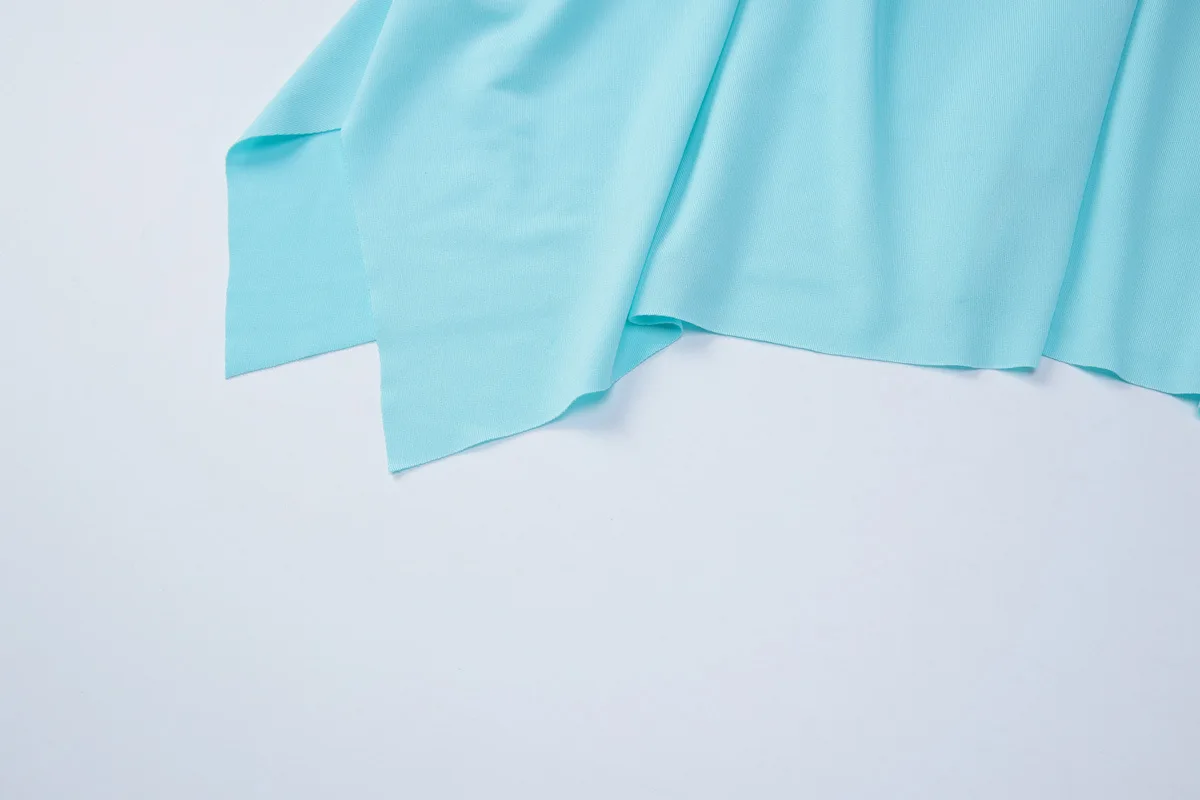 Mintgrünes U-Ausschnitt-Top mit Krawatte und Midi-Rock-Set, Dehnbares Figurbetontes Crop-Top mit Gedrehtem Unregelmäßigem Rock, Zweiteiliges Outfit – Detail 11