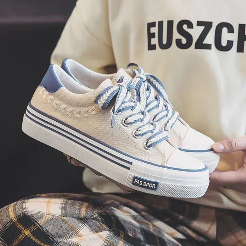 النساء المدربين في الهواء الطلق منصة حذاء قماش الارتفاع زيادة أحذية رياضية مكتنزة الفتيات الصغيرات التدريب في الهواء الطلق النساء حذاء كاجوال