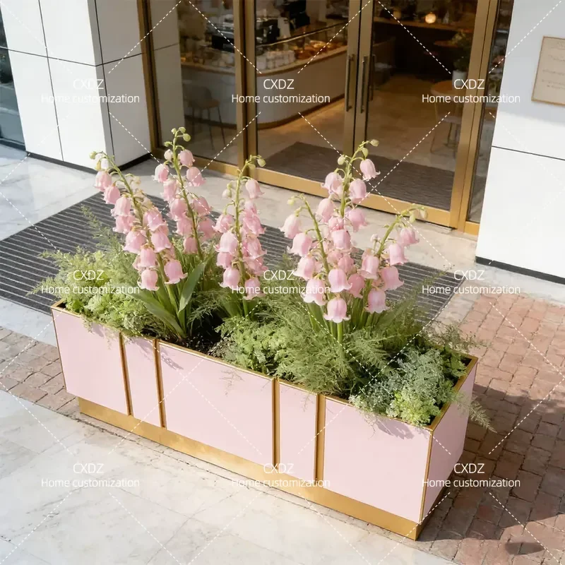 Outdoor Wrought Iron Flower Box Planter for Fence Partition Decoration Municipal Square Restaurant Cafe Mall Milk Tea Shop