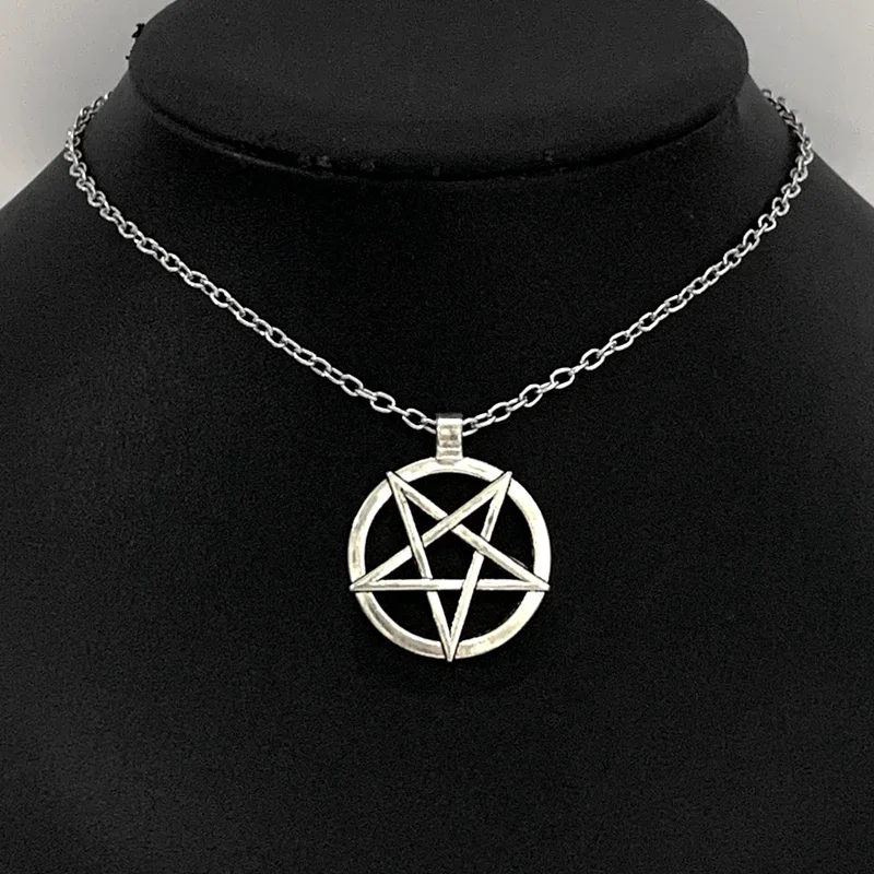 

Inverted Pentagram Pendant Satanic Symbol Necklace Unisex Amulet Fashion Jewelry