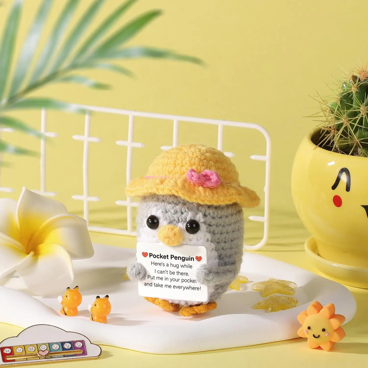 Funny Hug Pocket Penguin Dolls with Card  Cute Wool Crochet Emotional Support Penguin Doll with Summer Straw Hat Home Room Decor
