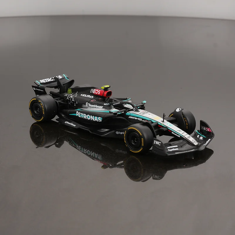 New In Stock Bburago 1:43 Mercedes-Amg F1 W15 Alloy Miniature Amg #44 #64 Lewis Hamilton Formula Car Model Custom Toys Kids Gift