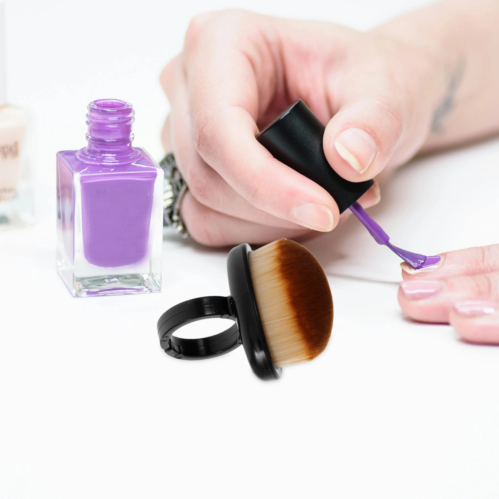 

3pcs Dust Brush Soft Brush For Nails Bristles Short Handle Cleaner for Nails Fingernail Dust Remover Nail Tech Tool