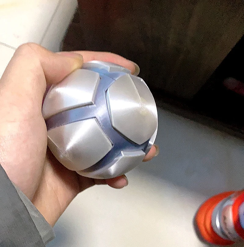 Anime Gyro Julius Caesar Zeppeli Cosplay Ball Green/ Silver Accessories Prop