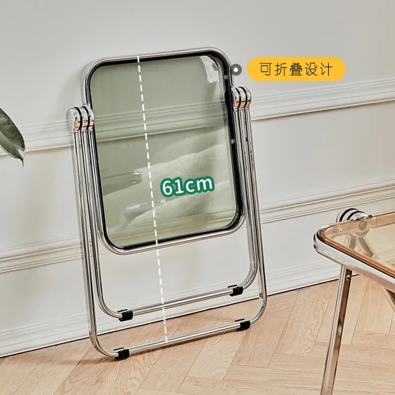 Simple home foldable table