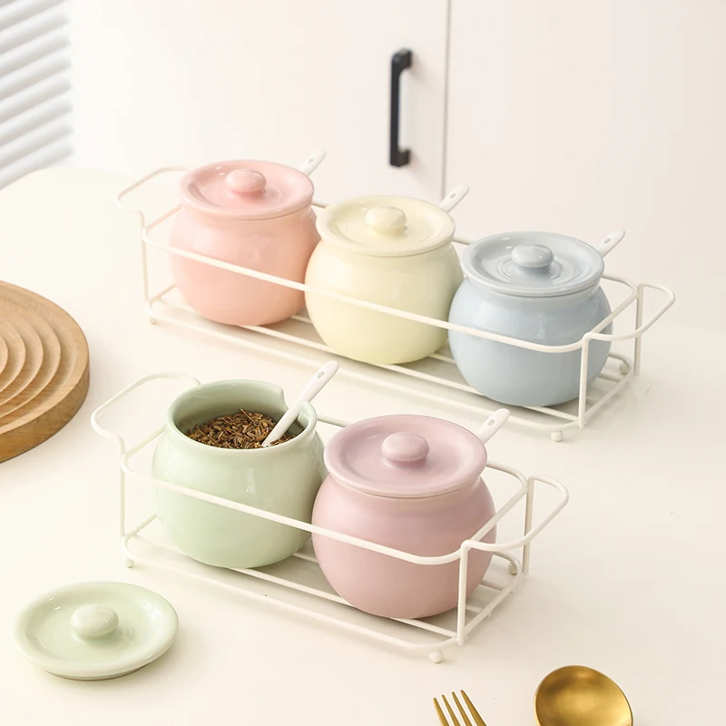 Solid Color Ceramic Seasoning Jar New Pigmented Craft Simple Salt Shaker with Lid Scoop Household 300ml Kitchen Tableware