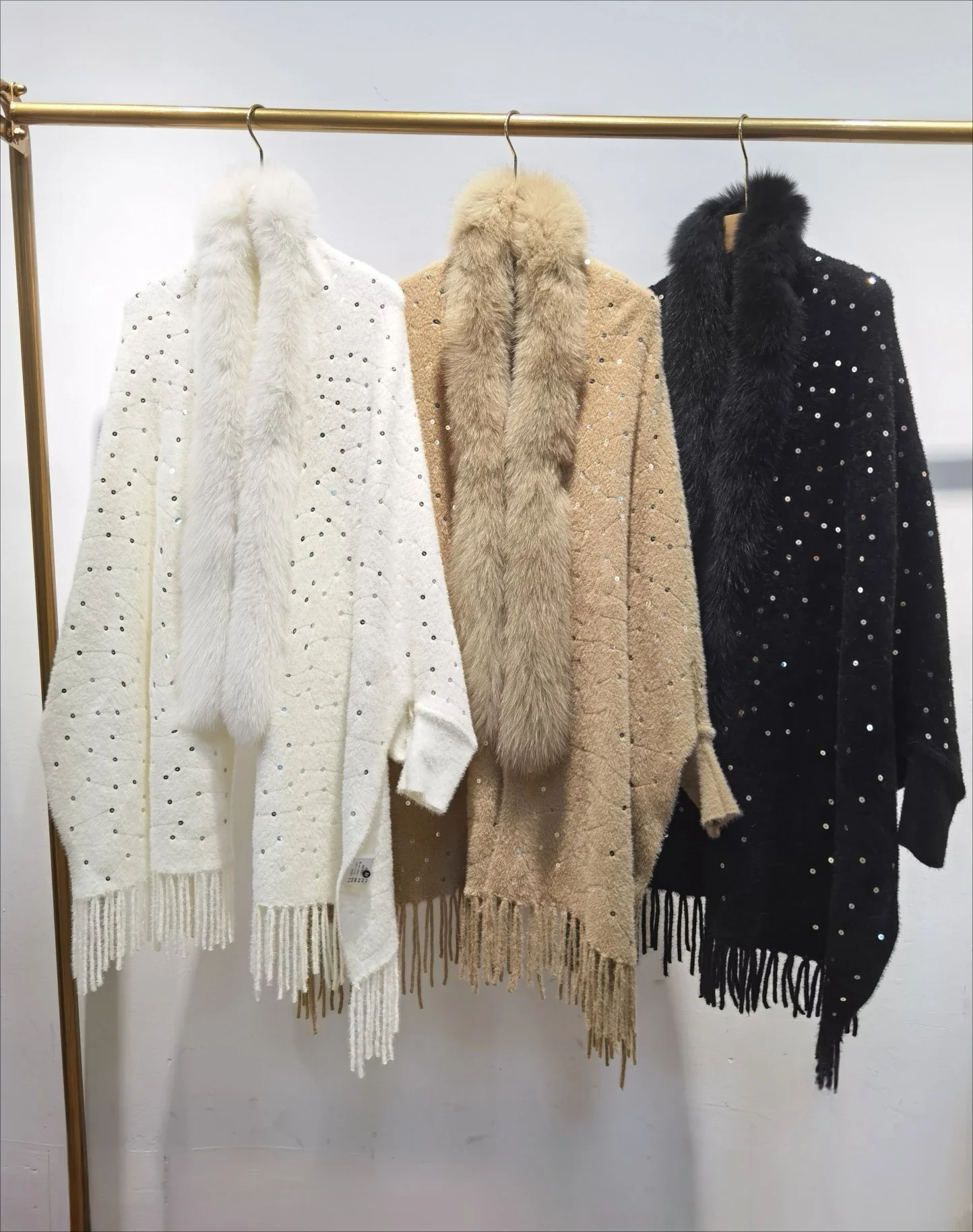 Women Autumn Real Fox Fur Collar Knitting Soft Sweater Cloak Lady's Fashion Loose Sequin Decoration Knitted Cape Female Shawl