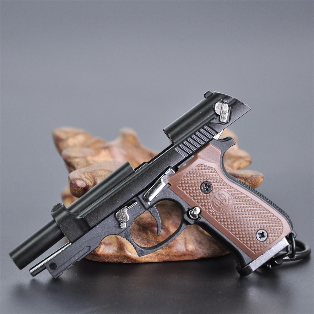 1:3 シェル排出金属銃キーホルダー M92A1 キーリングミニチュアモデル銃合金ピストルおもちゃモデルペンダントコレクションギフト