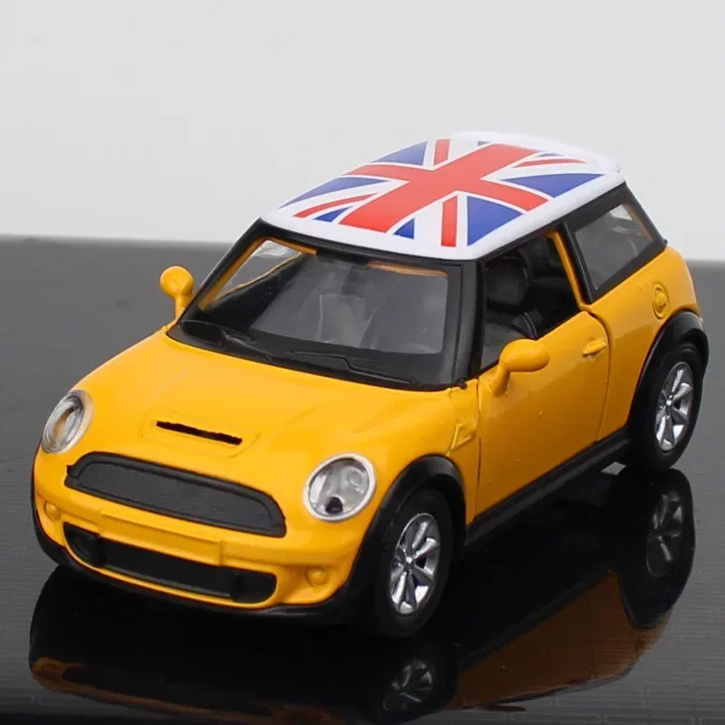 1:36 BMW Mini Cooper classic car High Simulation Diecast Metal Alloy Model car Pull Back Collection Kids Toy Gifts G24