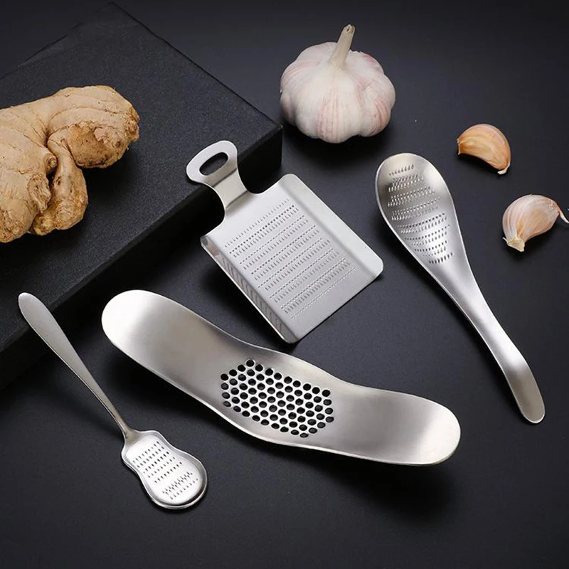 Mini Stainless Steel Ginger Grater Garlic Wasabi Grinding Plate Crusher Vegetable Garlic Peeler Manual Garlic Press Kitchen Tool