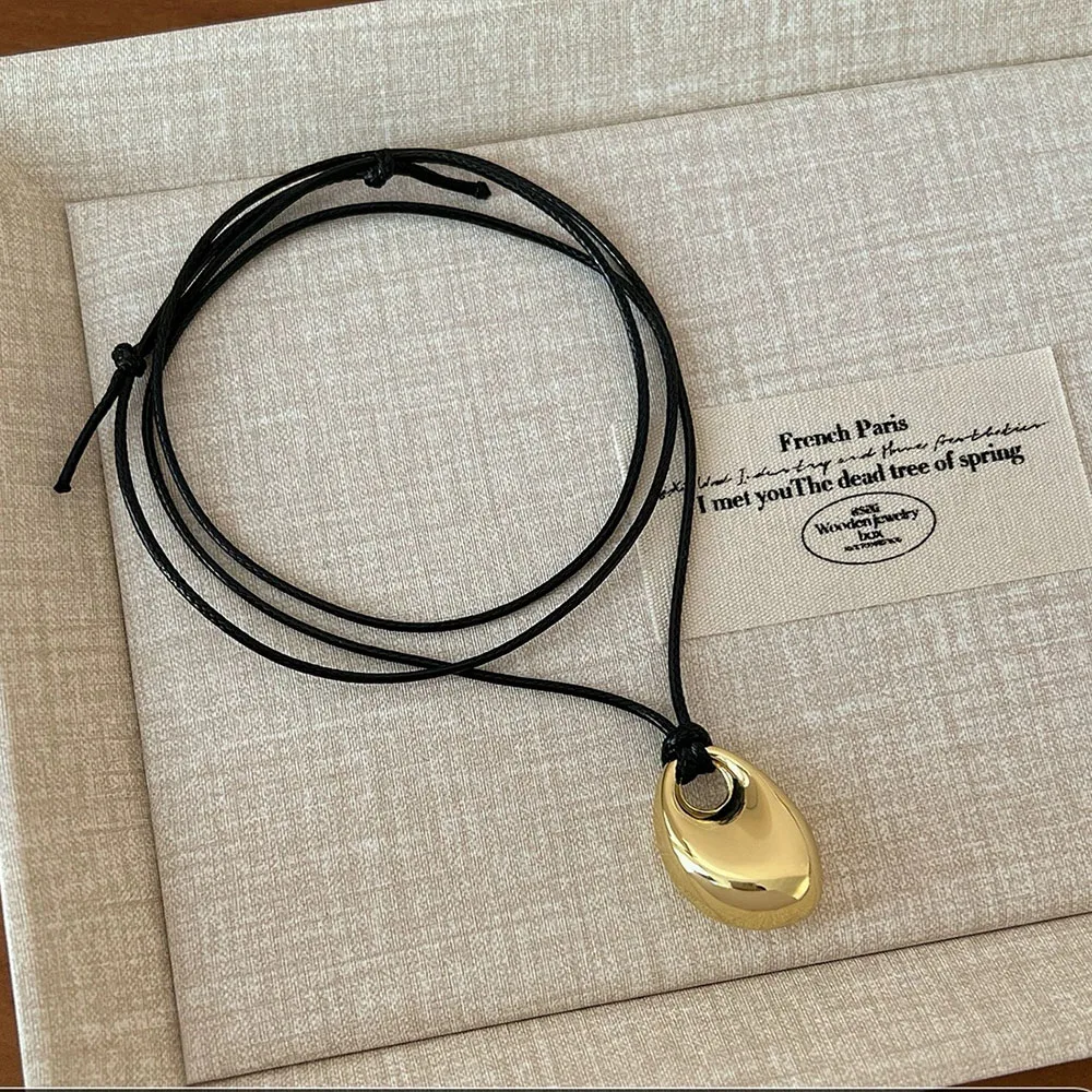 Pretty Cute Design Black Cord Irregular Metal Pendant Necklace for Women Long Style Adjustable Sweater Chain Jewelry