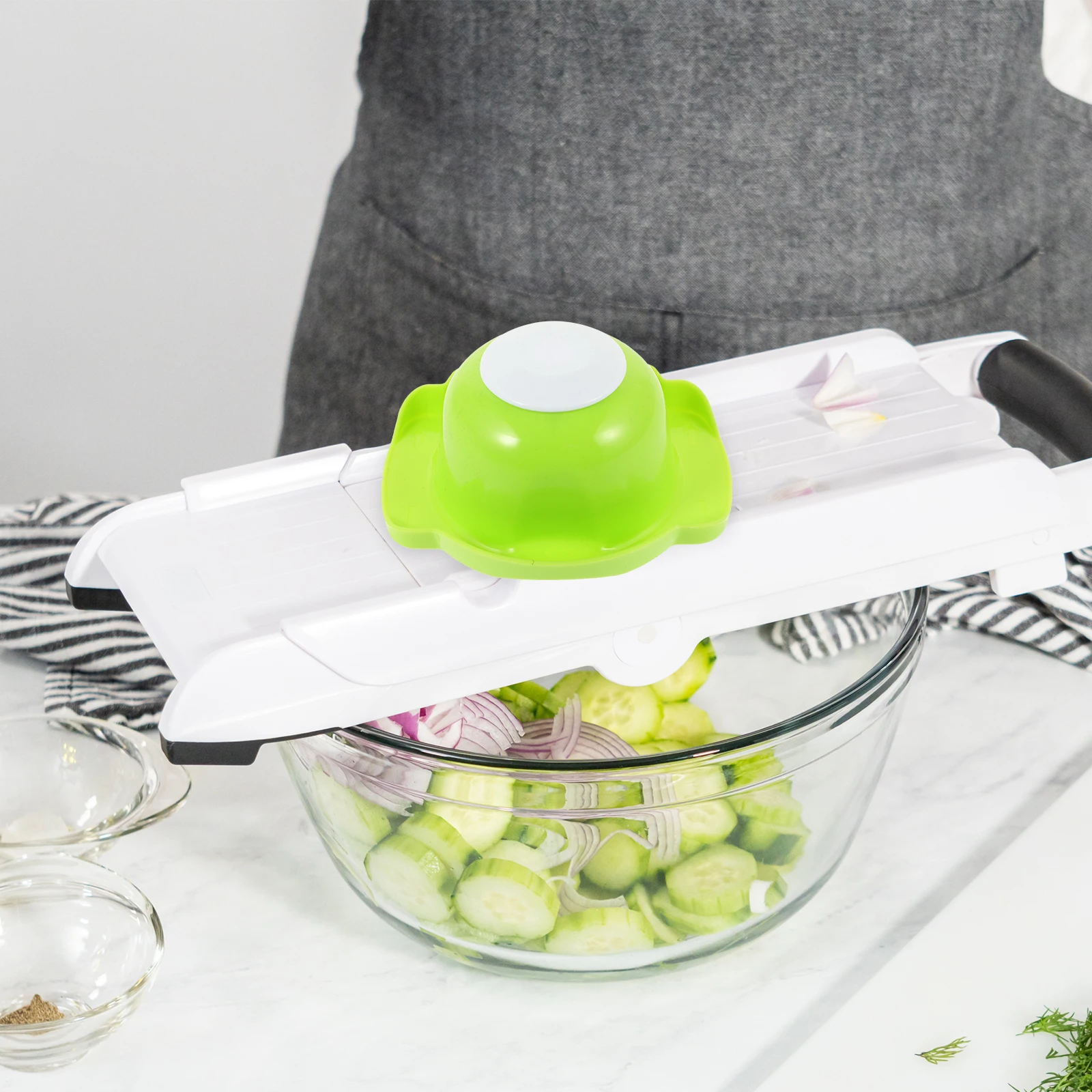 

2Pcs Cut Resistant Food Slicer Safety Holder Premium Non-Slip Hand Protector for Slicing Vegetables Fruits Cheeses Meats