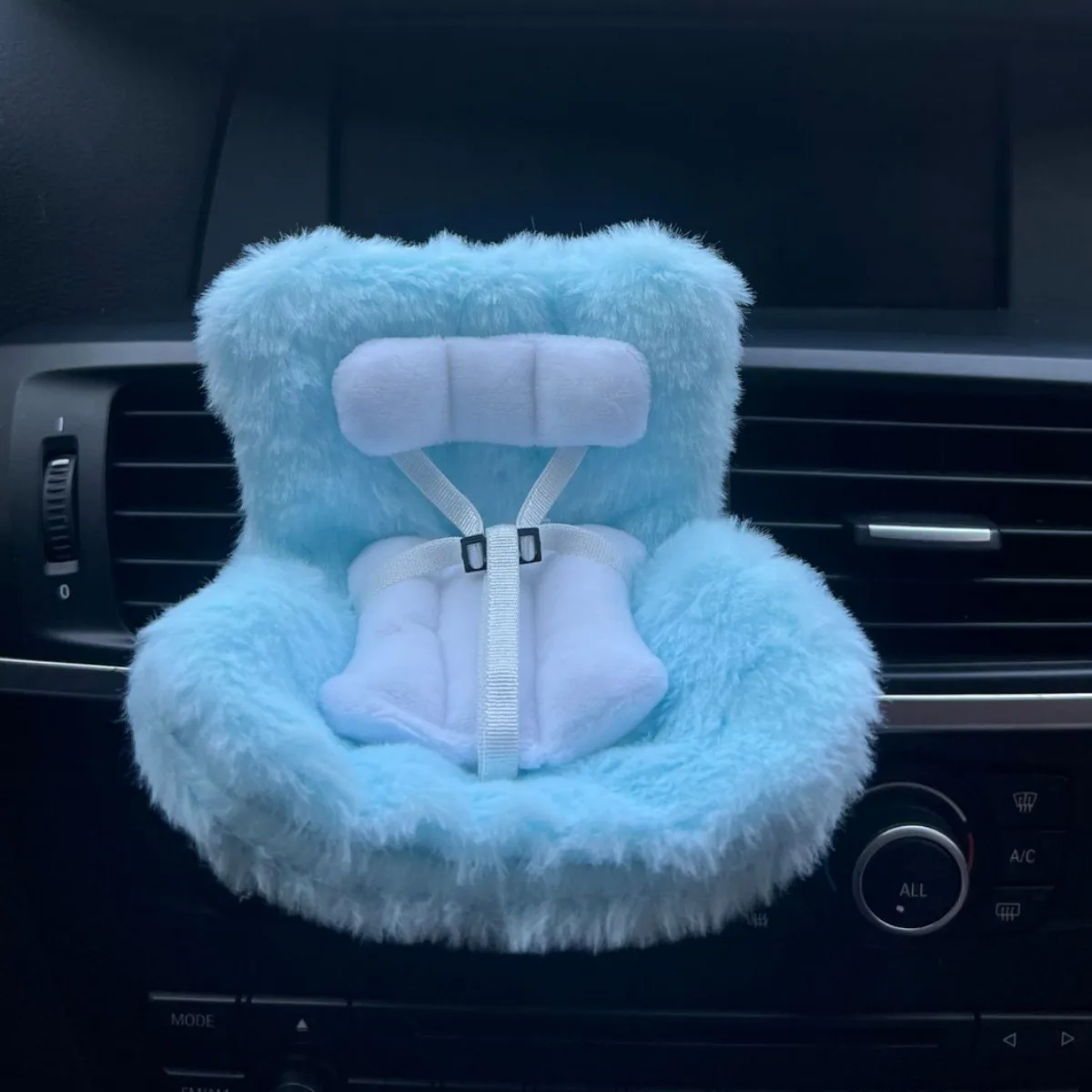 For Labubu Car Doll Safety Seat Kawaii  Doll Plush Seat Car Air Aromatreatment Decoration Suit for All Dolls Wihtin 18cm