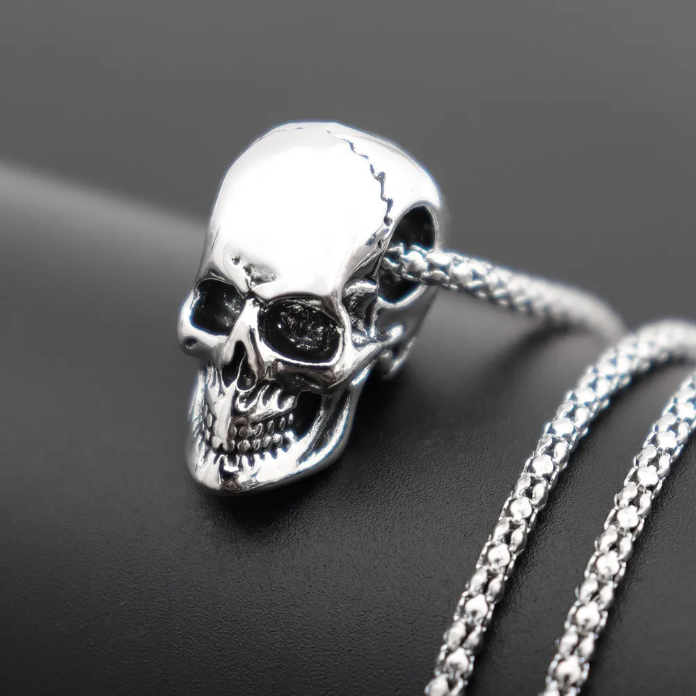 

Exquisite Neo-Gothic Skull Pendant Necklace for Men Fashion Alloy Street Hip Hop Party Jewelry Pendant Chain Jewelry Gift