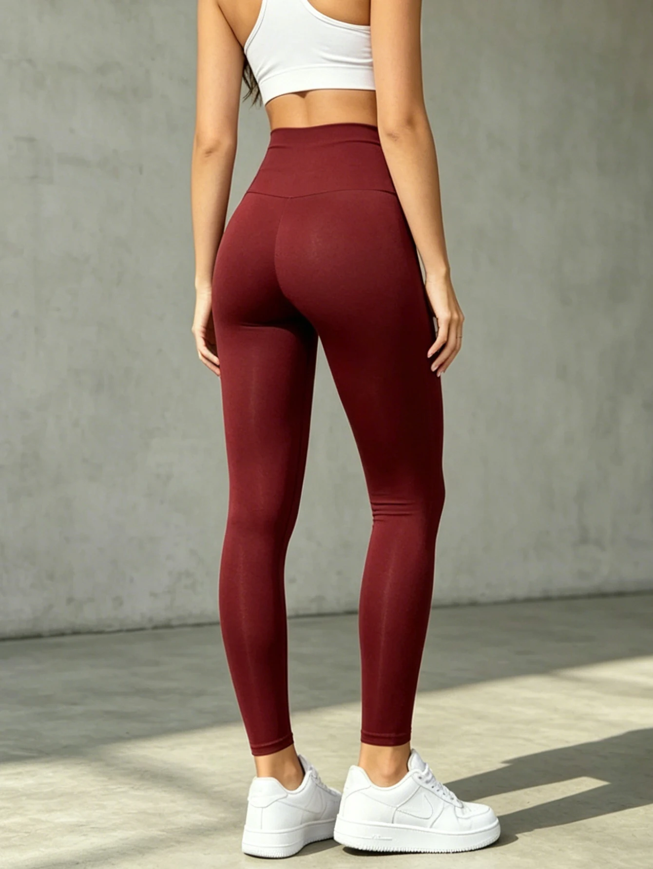 High-waisted Casual Sports Yoga Leggings With Shiny Metallic Details Perfect For At-home Wear Stretchy And A Nine-inch Length