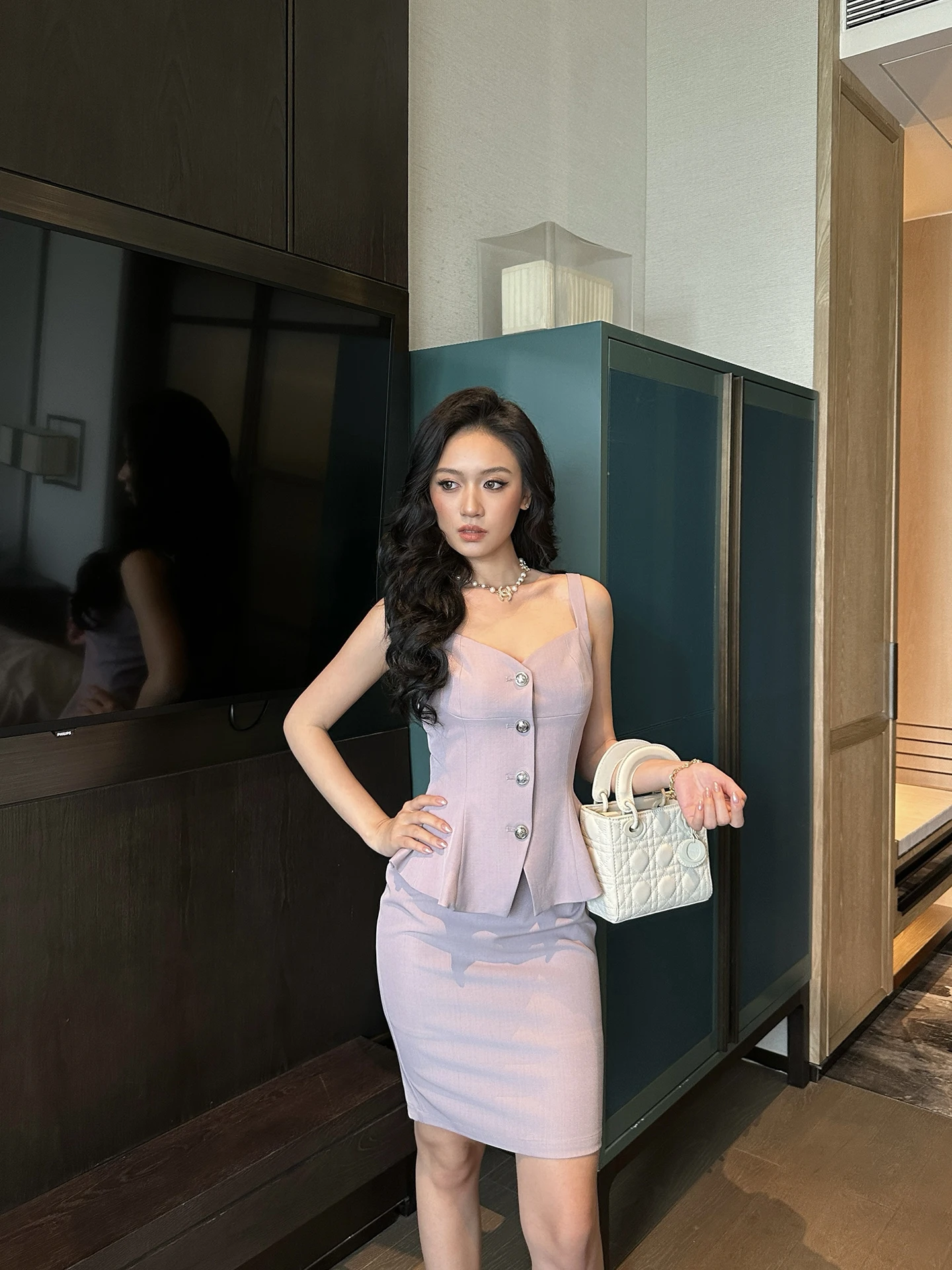 

Elegant Summer Outfit Women's Woolen Roll Set with Strap Tops And Waist-Cinching Vest High Waist Skirt for Commuting Two-Piec...