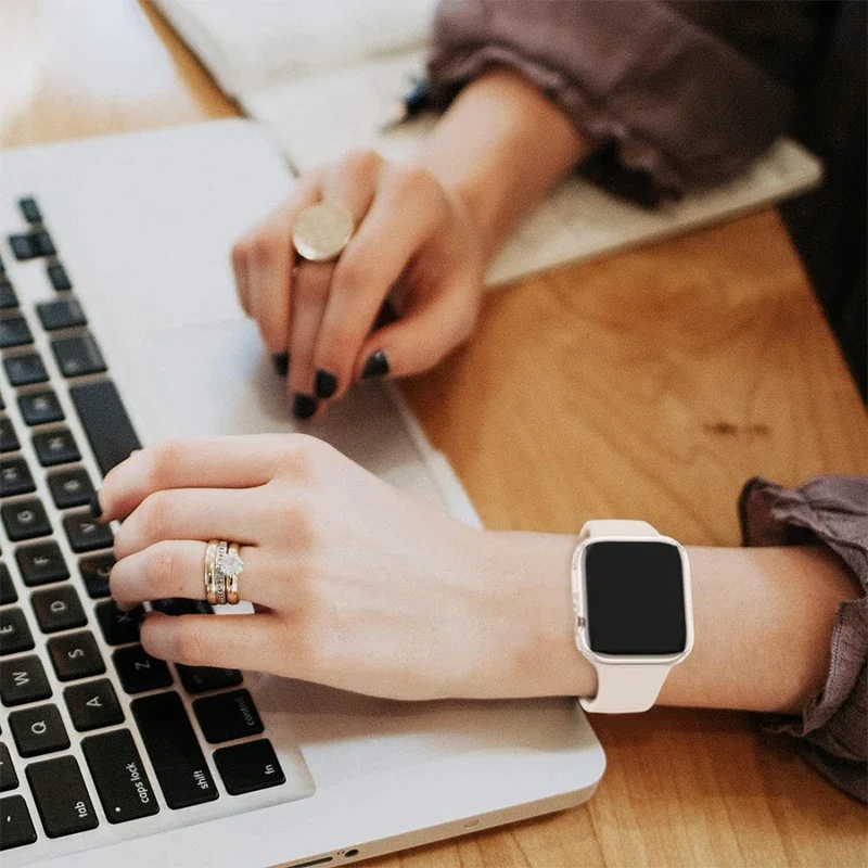 Cover protettiva per schermo per Apple Watch Case 45mm 41mm 44MM 40MM 42mm 38MM copertura paraurti in TPU completa per iWatch Series 9 8 7 SE 6 4 3