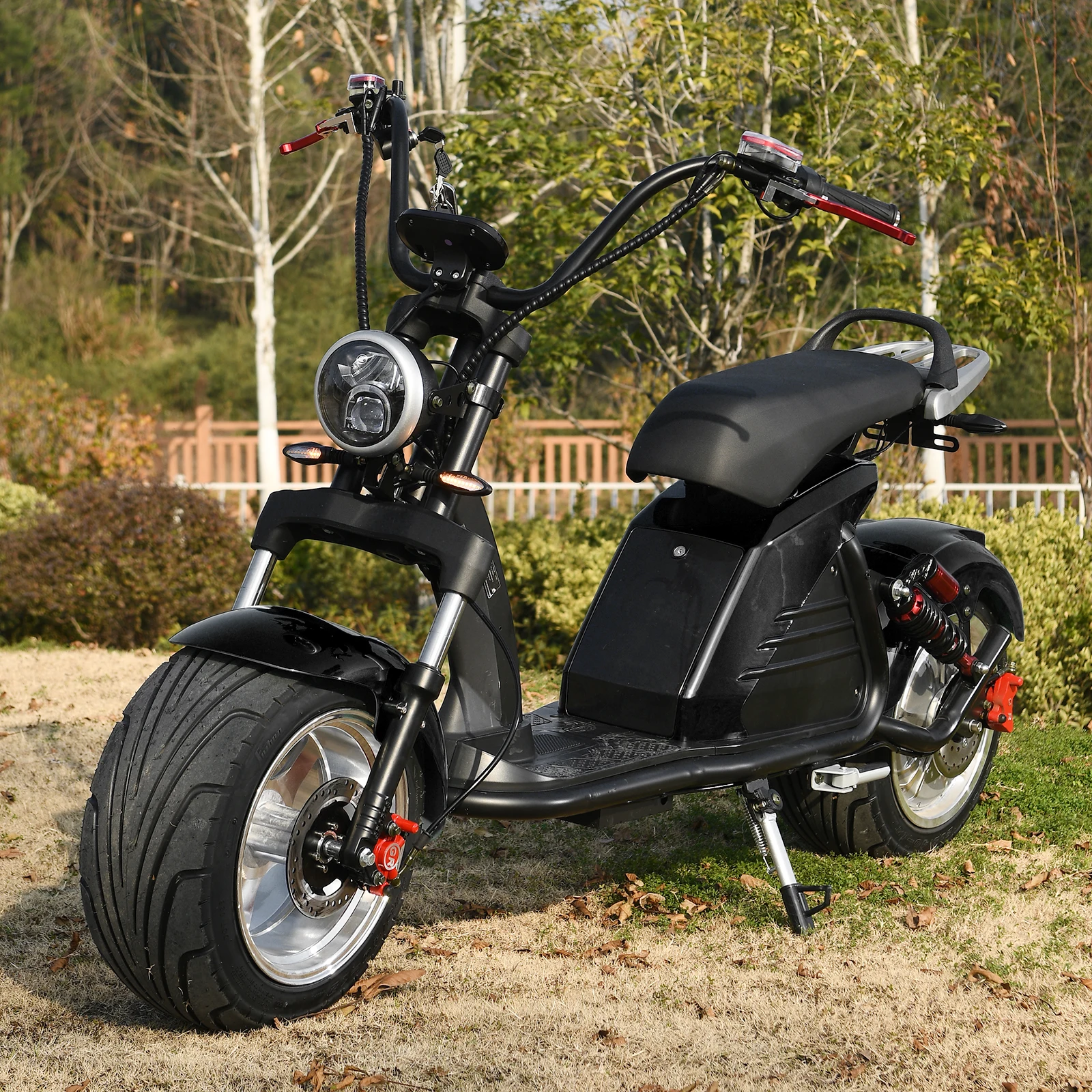 

Adult Electric Motorcyle 4000W high-Power lithium battery Harley electric scooter Max speed 70km/h 18 inch large tires scooter