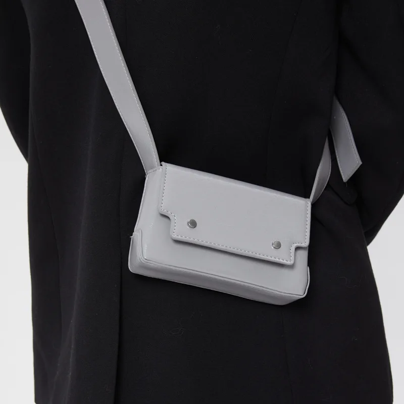 New square box bag, same envelope for men and women, large  fashionable and casual shoulder flip cover, versatile messenger