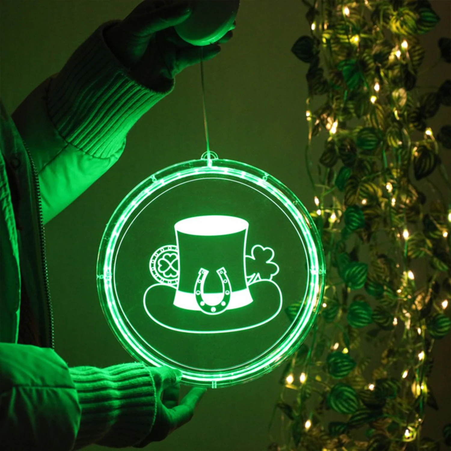 St. Patrick's Day Green Clo-Ver Hat Window Lights - Battery Operated Indoor Decor