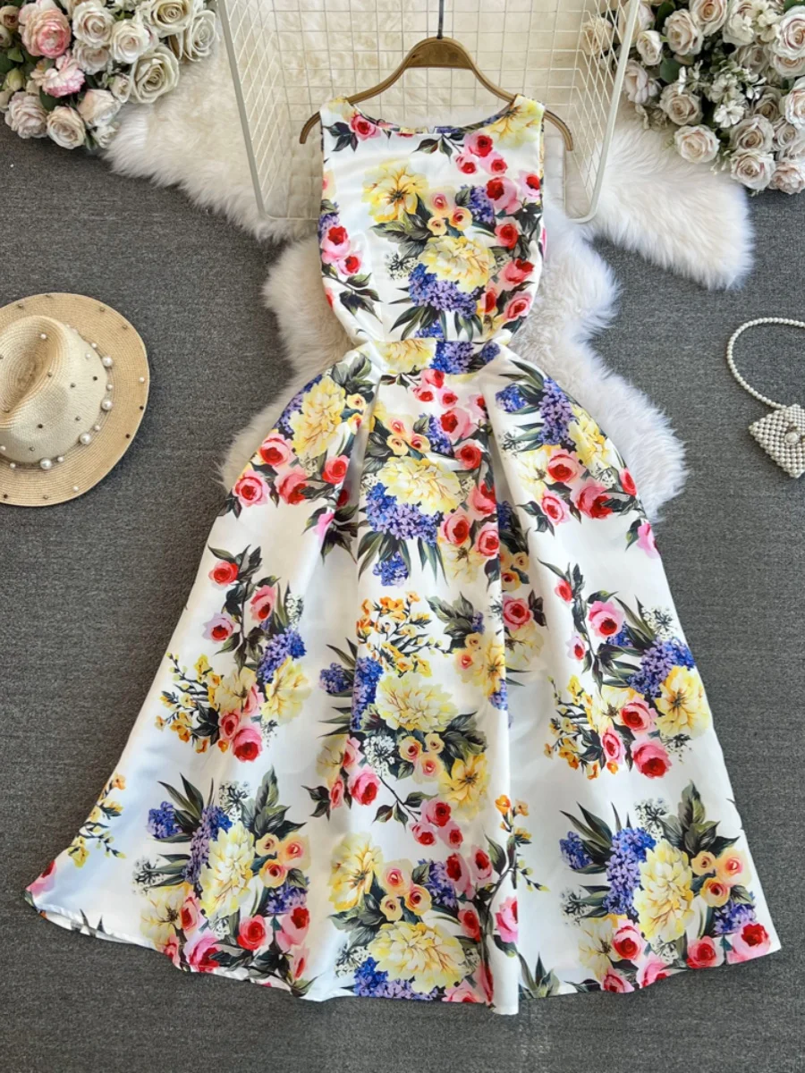 우아한 A라인 드레스 고급스러운 민소매 라운드 넥 슬림핏 프린트 가운 젊은 여성 여름 시즌 미디 길이 자연 허리라인