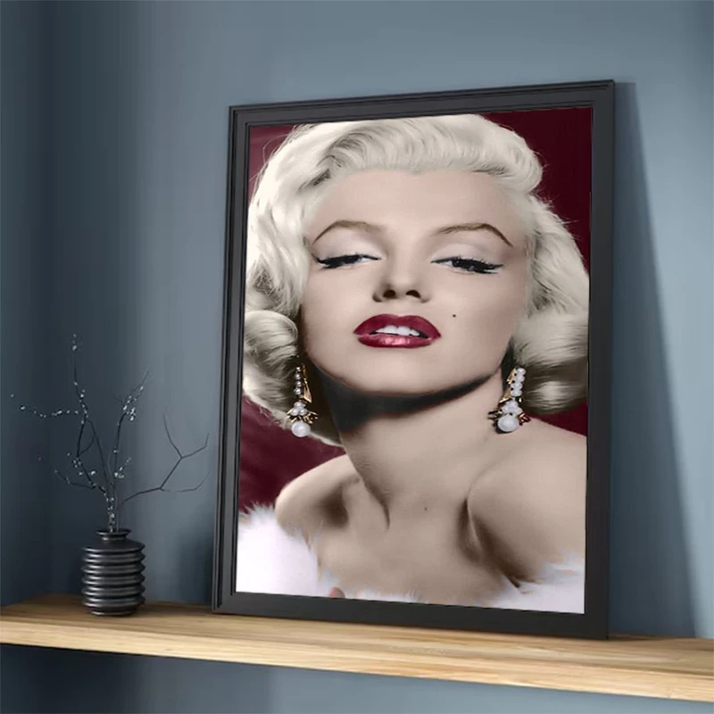 Home Decoration Marilyn Monroe Decorative Paintings Painting on Canvas Wall Art Aesthetic Room Decoration Decor for Room Poster