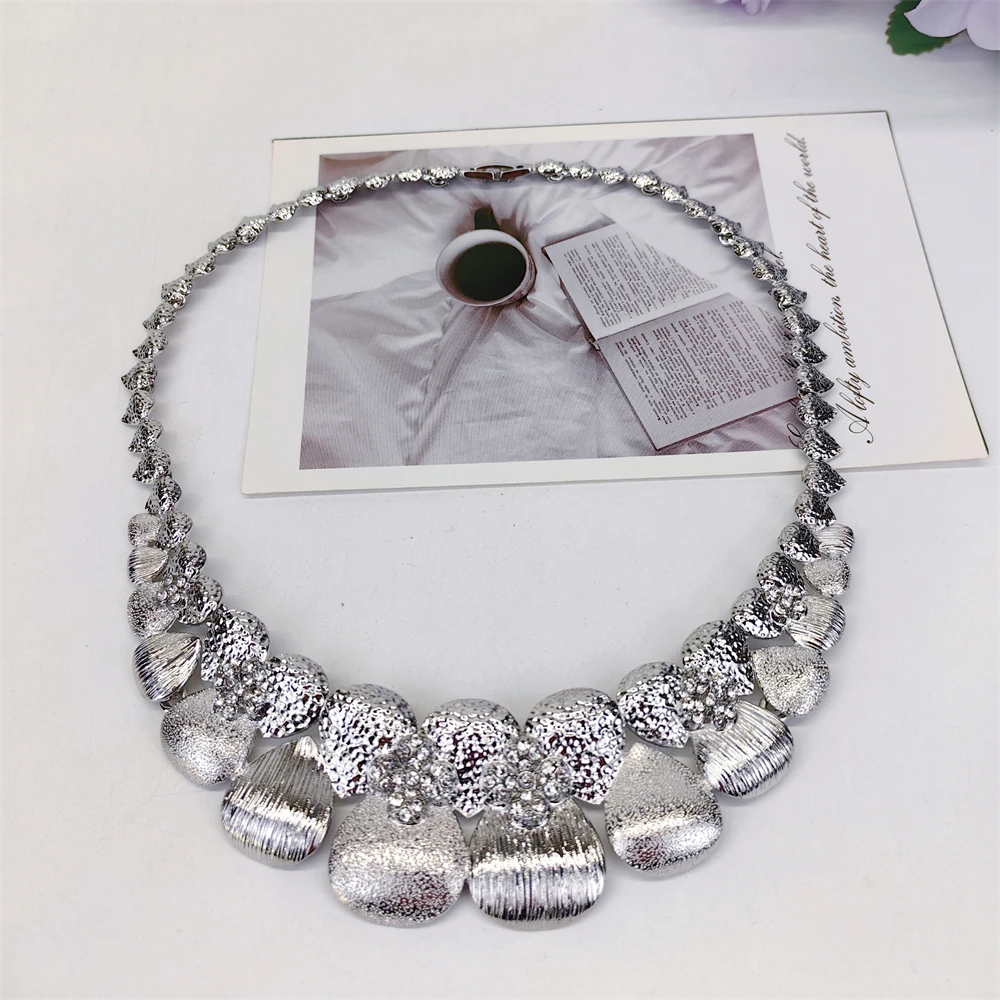 Luxury Rhinestone 18K Gold Plated 4Pcs Jewelry Set for Women Necklace Earring Bracelet Ring African Bridal Wedding Party Gifts
