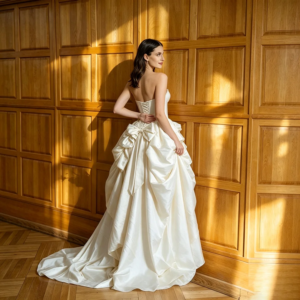 Sweetheart Luxury Taffeta High Slit Bridal Gowns Customized Plus Size Brush Train Corset Strapless Lacing Closure Wedding Dress