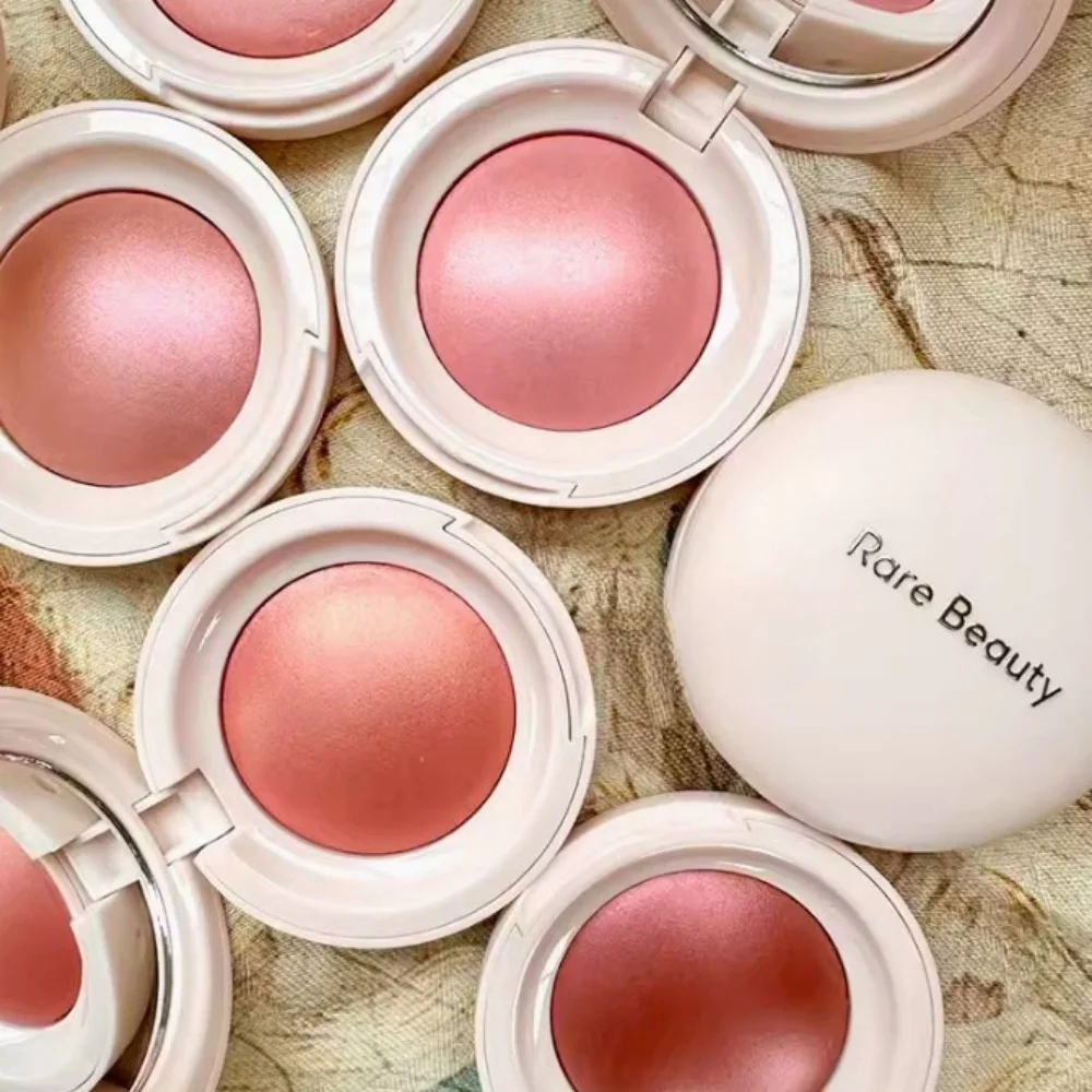 Fard à joues en poudre lumineuse à pincement doux de Rare Beauty, couleur soyeuse et sans couture, résistant au transfert, résistant aux taches, résistant à l'eau, Joy Happy