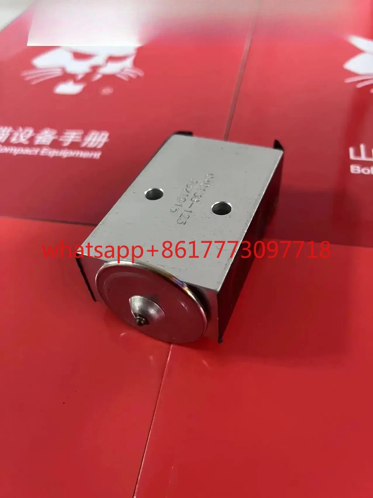 Valve block, 6675534, Bobcat, S160, S185, S250, S550, S630, domestically produced