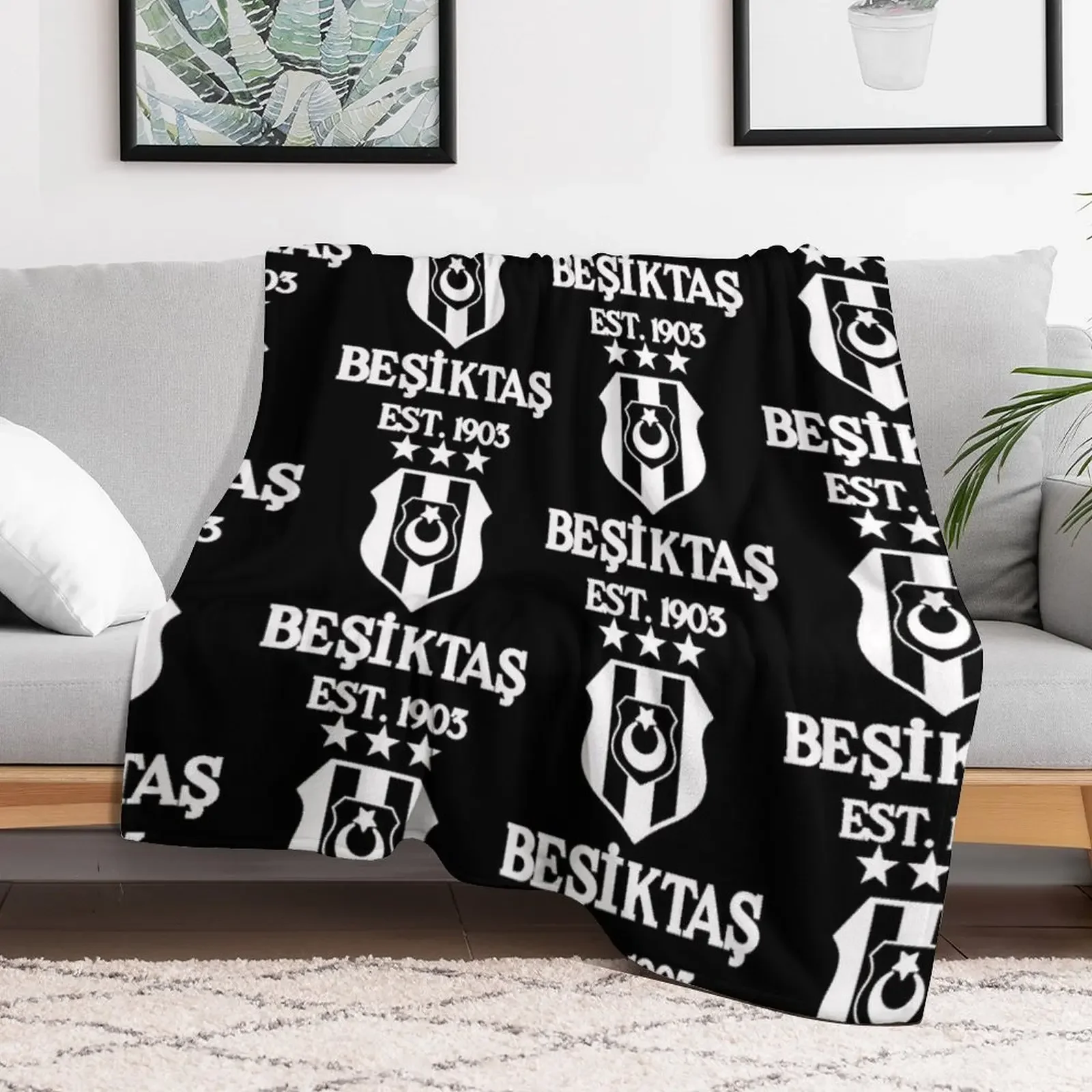 Besiktas White Throw Blanket Moving Bed Blankets