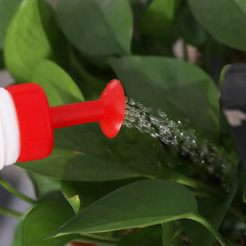 Boquilla de riego de plástico fácil de instalar, diseño de tapa de botella pequeña, cabezal de regadera, boquilla de riego de flores ligera