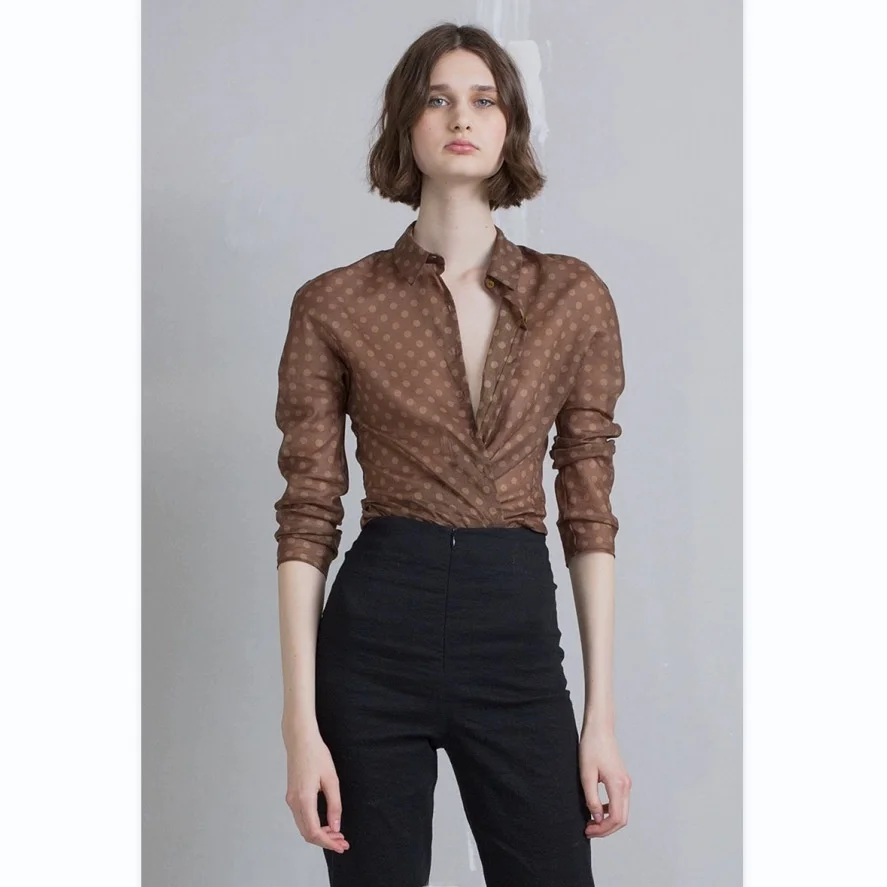

Новинка весна-лето: женская хлопковая блузка с длинным рукавом, коричневая в горошек, с художественным дизайном, из хлопковой пряжи, приталенная, женский топ