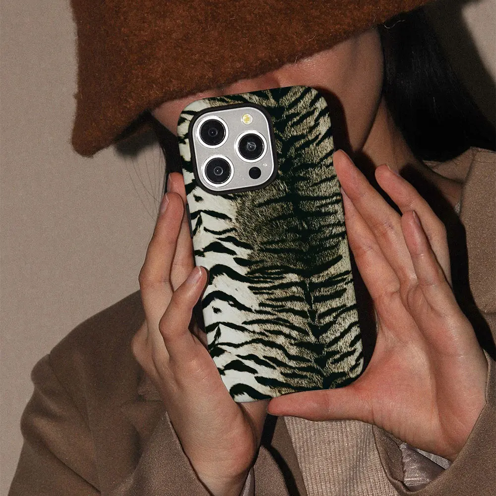 Cool Leopard Print Pattern Phone Case for iPhone 17 16e 16 15 14 13 12 11 Air Pro Max Plus Luxury Double-layer Back Cover