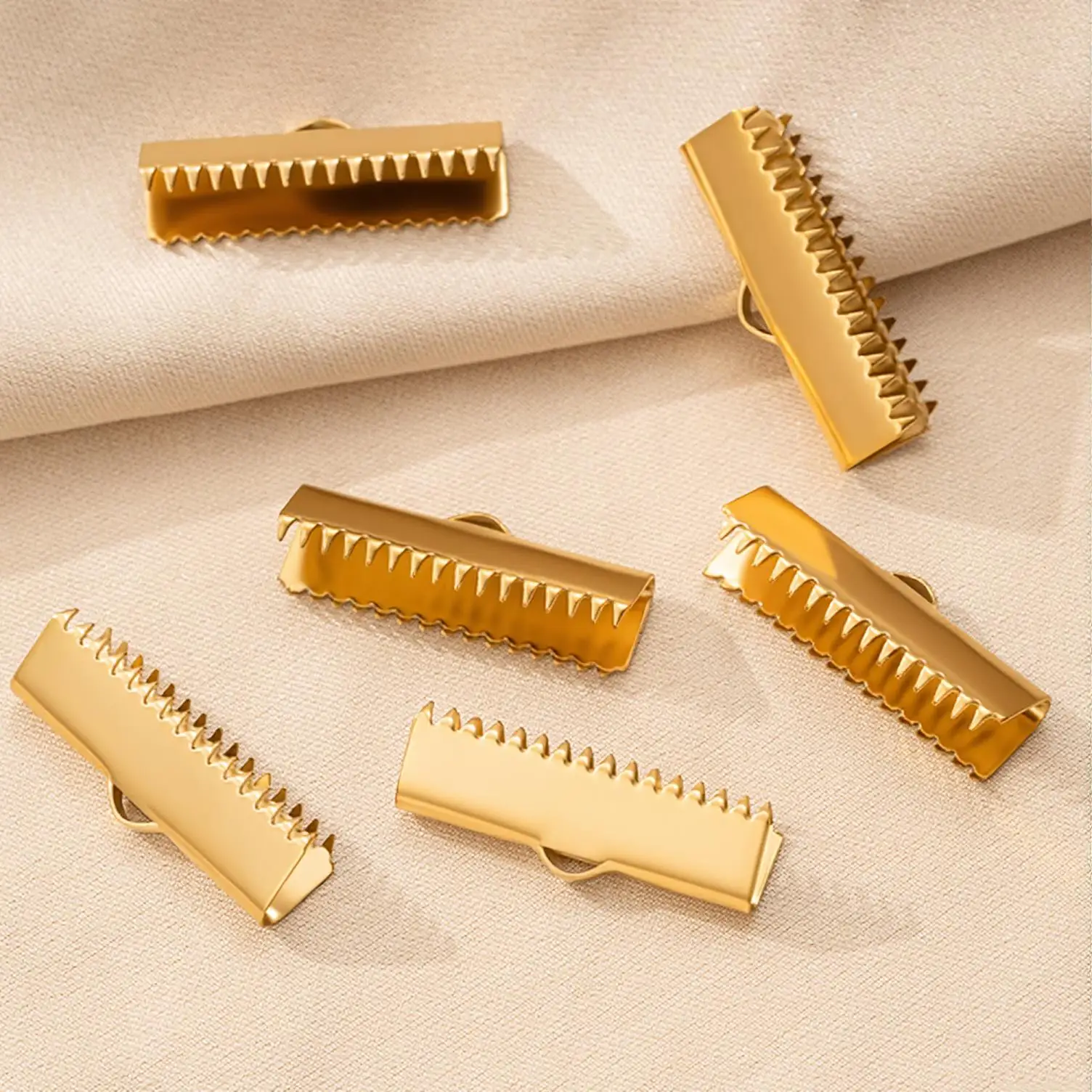 20 Stück/Set Edelstahl-Crimpspitzen für Bänder und Kordeln zur Herstellung von DIY-Halsketten, Armbändern, Ohrringen und Schmuck mit Faltkordelspitzen – Detail 4