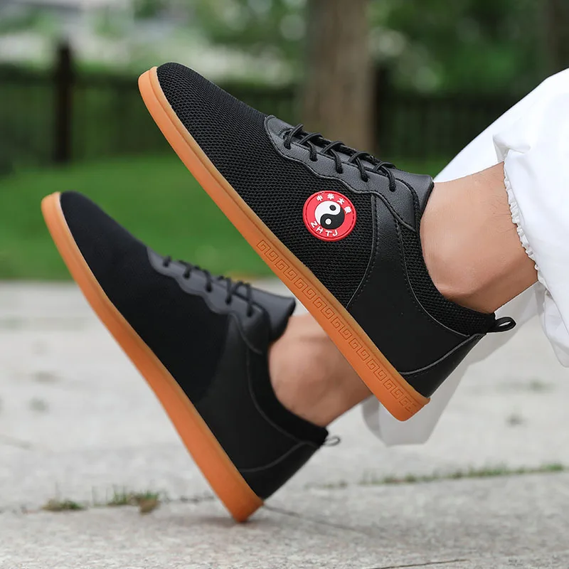

New Leather Martial Arts Shoes Comfortable Tai Chi Shoes Non Slip Chinese Traditional Shoes Soft Lightweight Wushu Sneakers