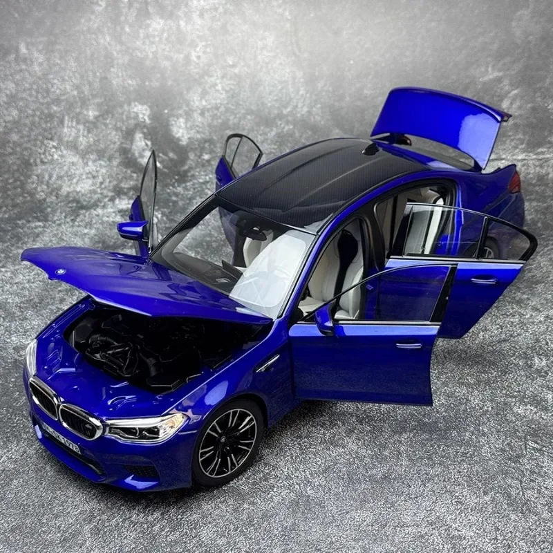 Original 1:18 2018 BMW M5 F90 alloy simulation model, children\'s collection of decorative toys, holiday gifts for children.