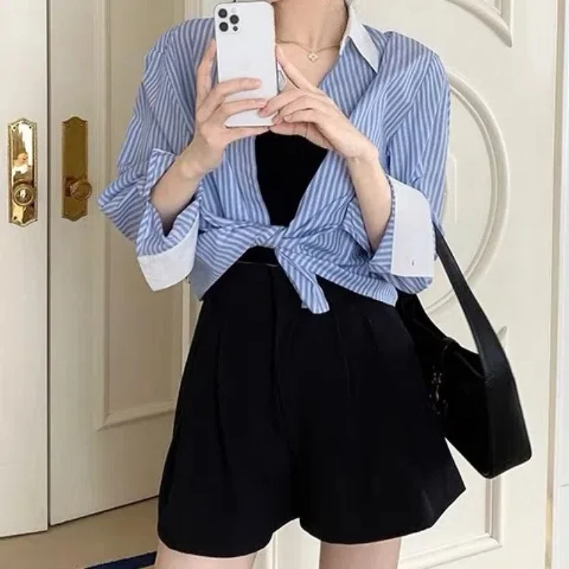 Spring Temperament Blue White Contrast Blouse Long Sleeve Polo Neck Loose Short Trend Shirt Tops Fashion Casual Women Clothing