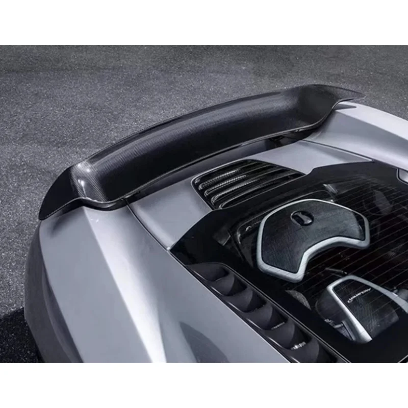 

Suitable for McLaren MP4-12C 650S modified body kit V style carbon fiber rear spoiler, rear trunk spoiler