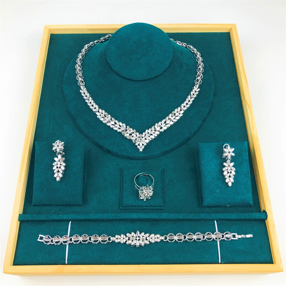 

ЗВЕЗДЫ Свадебный подарок Нигерийская женщина Свадебный комплект ювелирных изделий из африканских бусин Бренд Дубай Серебряный цвет Наборы ювелирных изделий с кристаллами