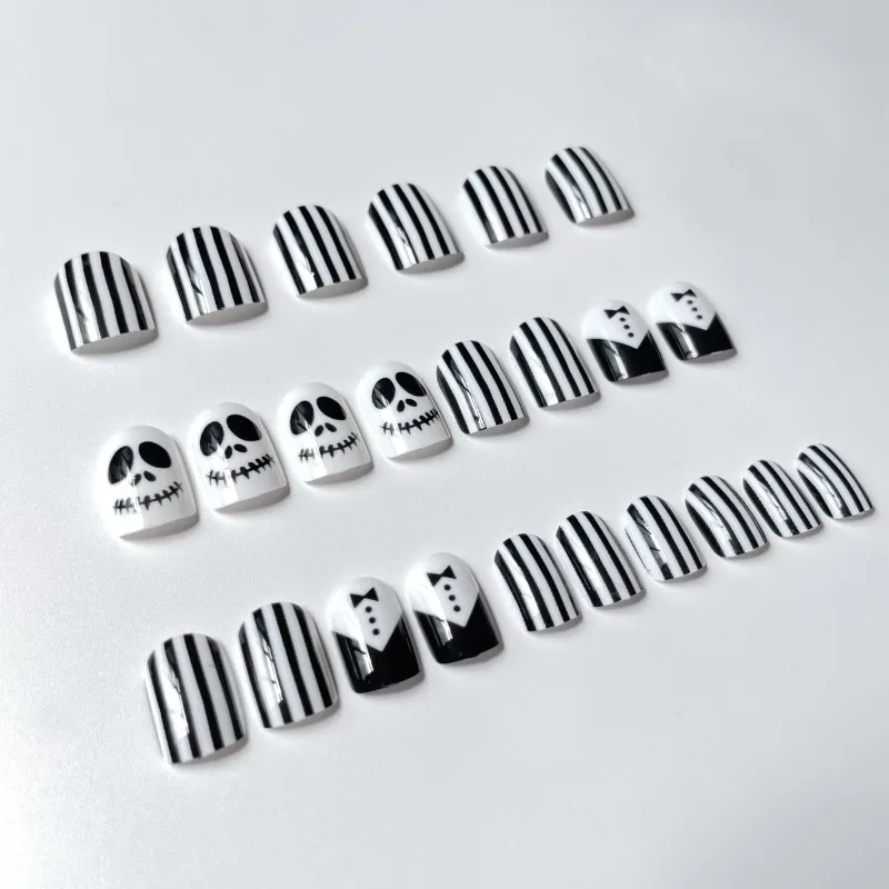 24pcs Halloween Black White Skeleton Adhesive False Nails Artificial Nails Acrylic Square Press on Fingernails Short Nail Art