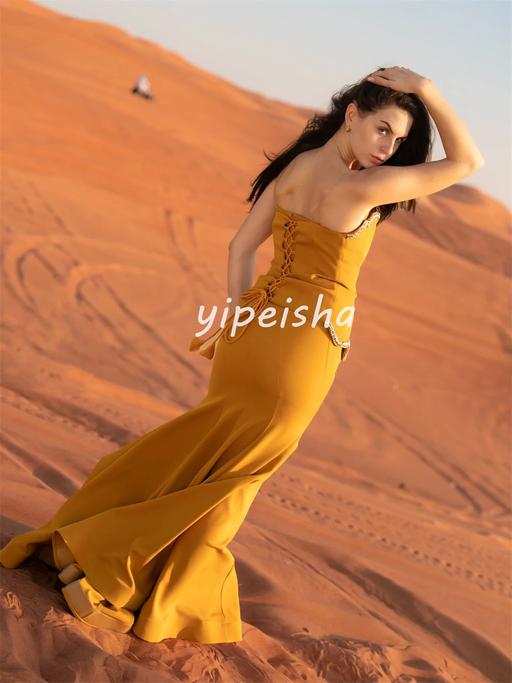 Maßgeschneiderte sexy Mode Jersey Falte Strass geraffte Meerjungfrau trägerlose lange Kleider Abendkleider hochwertiger chinesischer Stil