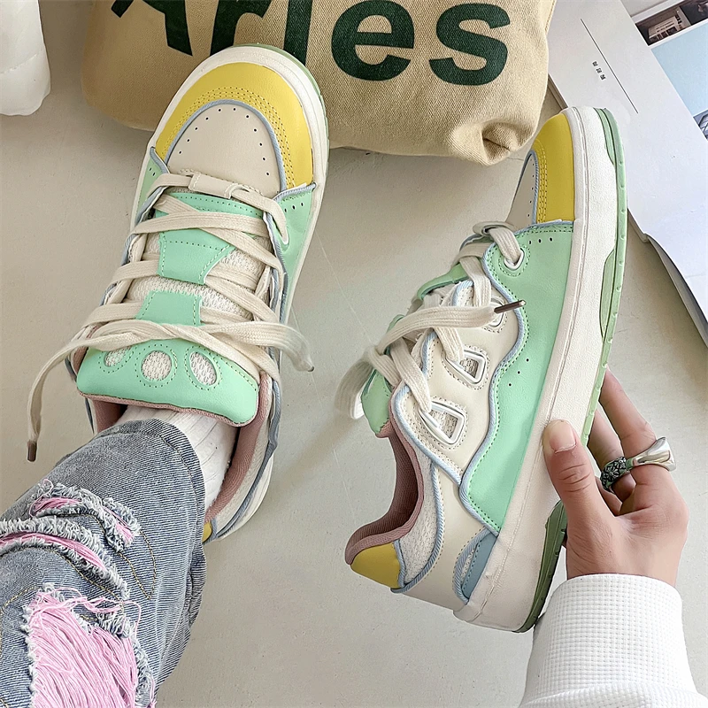 Buty do chleba dla małych par Modne, lekkie buty sportowe Casual i wygodne kolorowe buty z grubą podeszwą Damskie płaskie buty Chłopiec