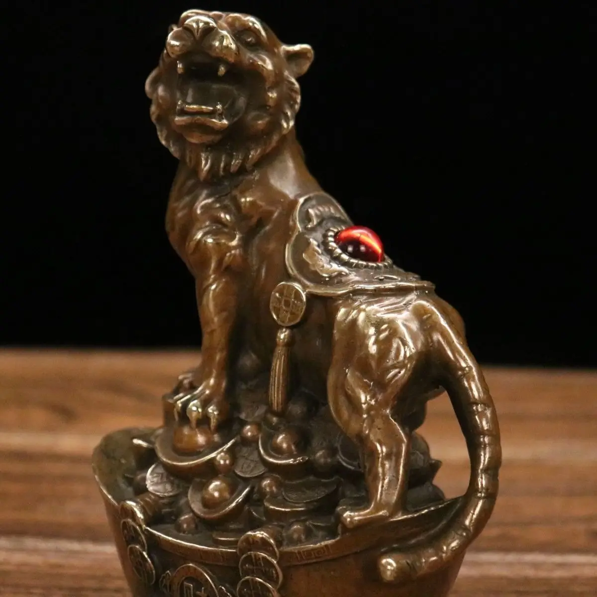 Yuanbao lucky tiger zodiac tiger Statue Sculpture Figurines Home Garden Decoration Statues For House