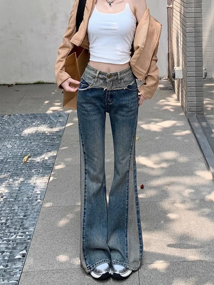 Vintage Style Slight Bell Bottom Denim Pants for Ladies Spring 2026 New Frayed Hem Detail Slim Fit Easy to Match Slimming Look