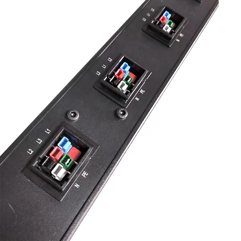 Unidad de distribución de energía PDU con protector de interruptor, 3 fases, S21/T21, 80A, 480V, 6 pines, PA45, 12 vías