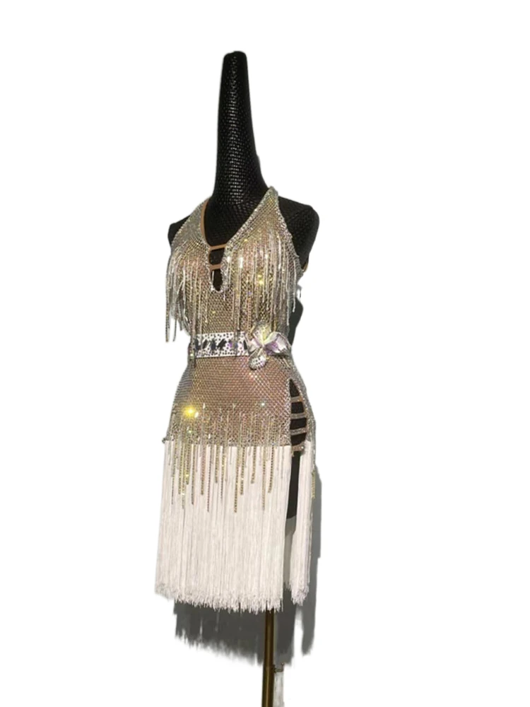 Latin dans High-end aangepaste hangende nek zilveren Flash Diamond kwastje dansjurk Cha Cha Cha Tango professionele damesjurk